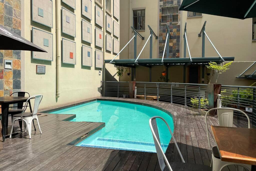 Cool & Easy Flat In The Heart Of Marshalltown Johannesburg Eksteriør billede