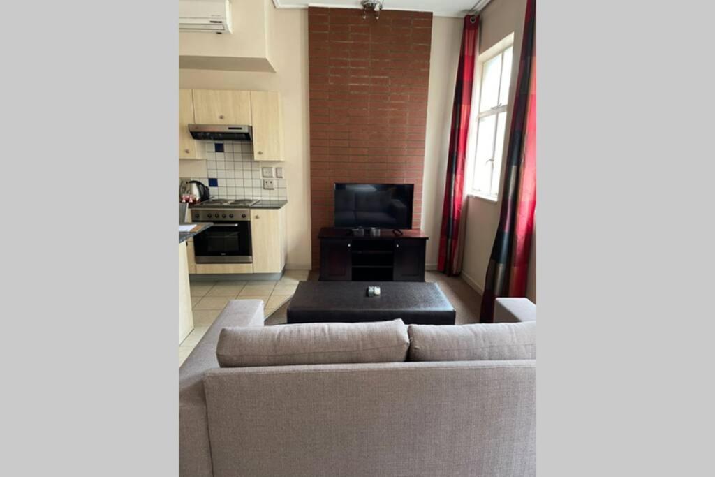 Cool & Easy Flat In The Heart Of Marshalltown Johannesburg Eksteriør billede